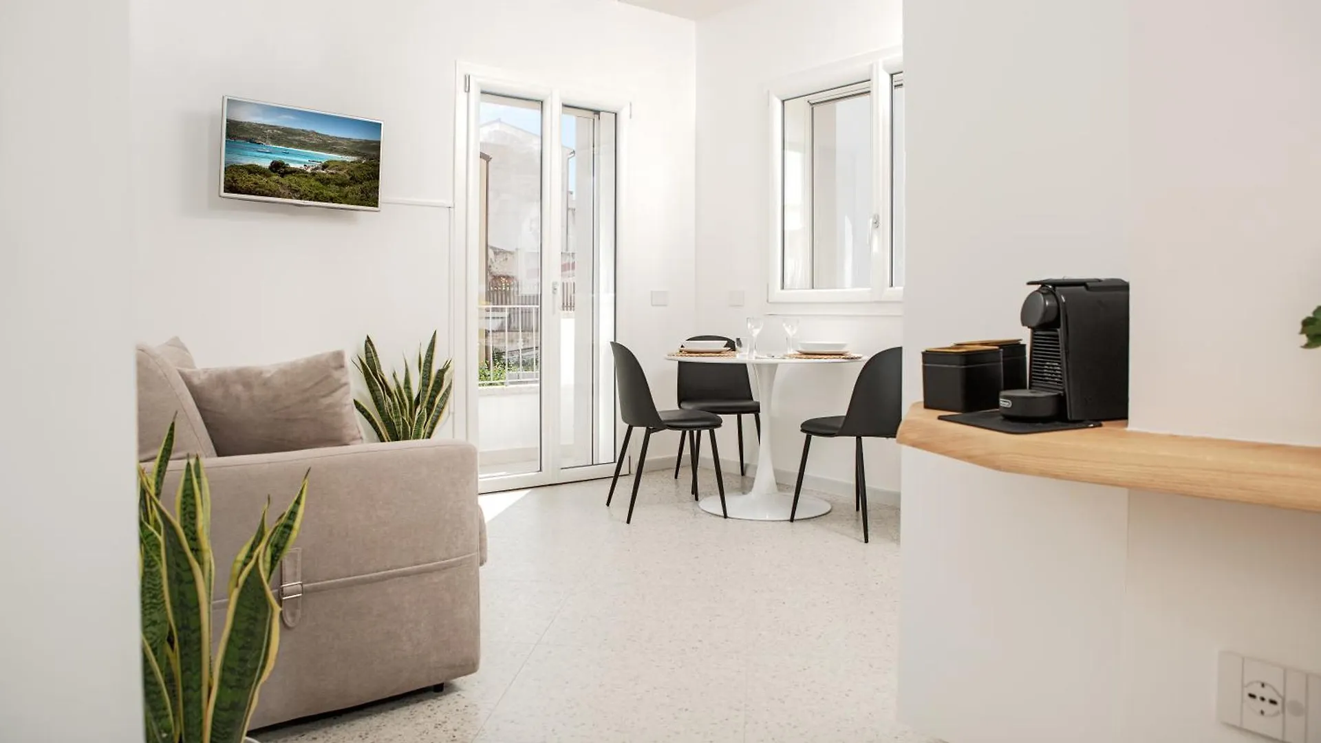 Madau'S House Apartments Olbia 0*,