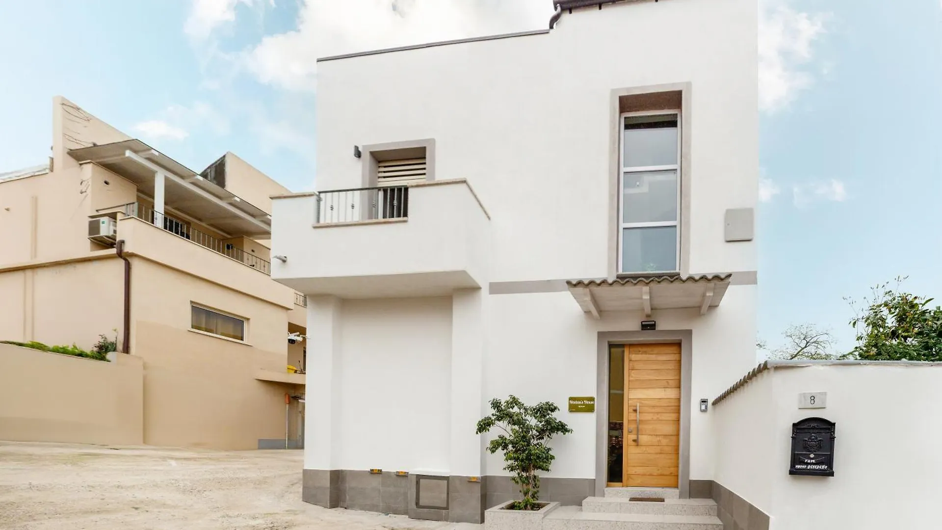 Madau'S House Apartments Olbia